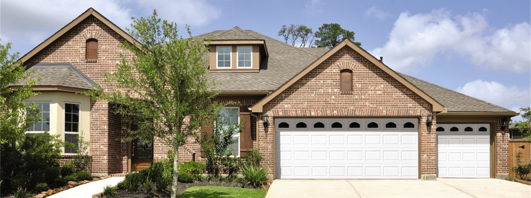 Classic Steel Model-8024, Colonial-Design, Wite Finish Cathedral Window Classic Steel Garage Doors 8000 - 8200, Albuquerque, NM